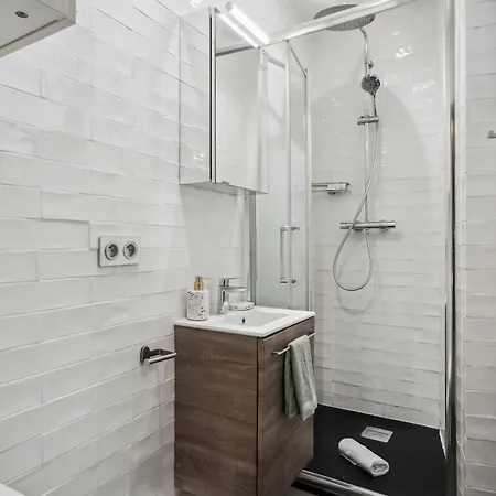 Lägenhet Elegant 1br Near Eiffel & Les Invalides *